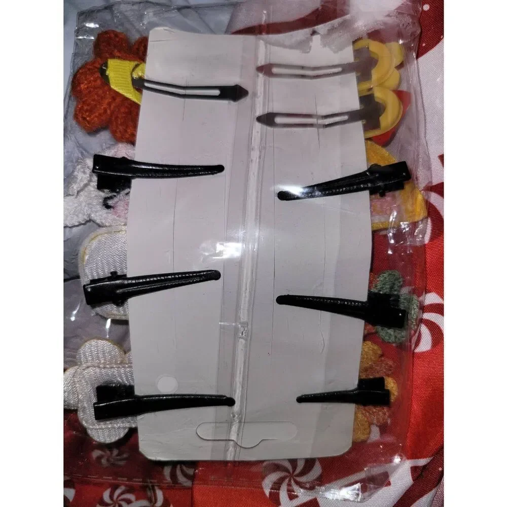 Bundle of ten randon hair clips
